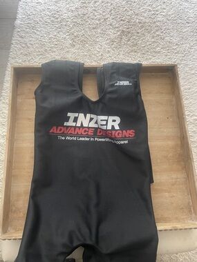 Black Powerlifting Singlet equipped with Velcro straps